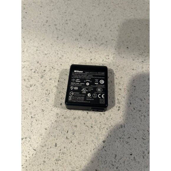 Nikon EH-68P Charger AC Adapter Power Supply Retractable Wall Plug‎ Genuine OEM - Picture 1 of 2